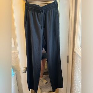GapFit Runaround Pant
